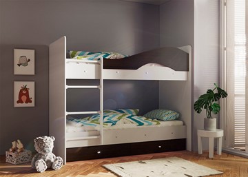 Детская  двухъярусная кровать Мая с 2 ящиками на щитах, корпус Млечный дуб, фасад Венге в Вологде - предосмотр