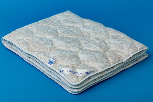 Одеяло всесезонное полутороспальное Лебединая нежность в Вологде - изображение