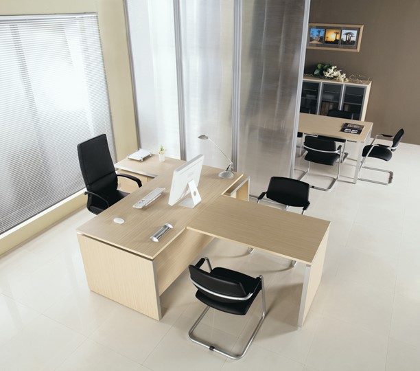 Стол для директора Reventon, зебрано песочный, правый (180х90х76) МЕ 130 в Вологде - изображение 4